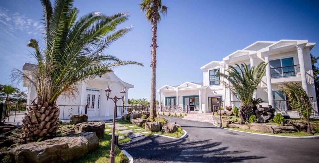 Jeju Washington Pension Сеогвипо Екстериор снимка