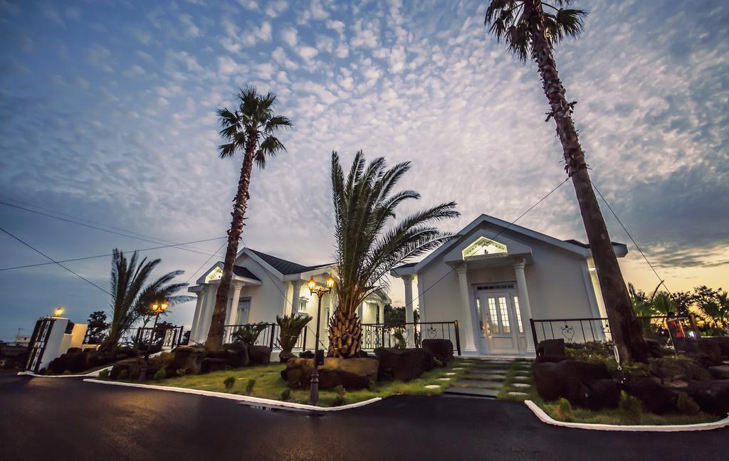 Jeju Washington Pension Сеогвипо Екстериор снимка